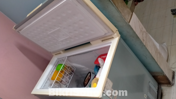 GREE ডিপ ফ্রিজ ২২০ লিটার